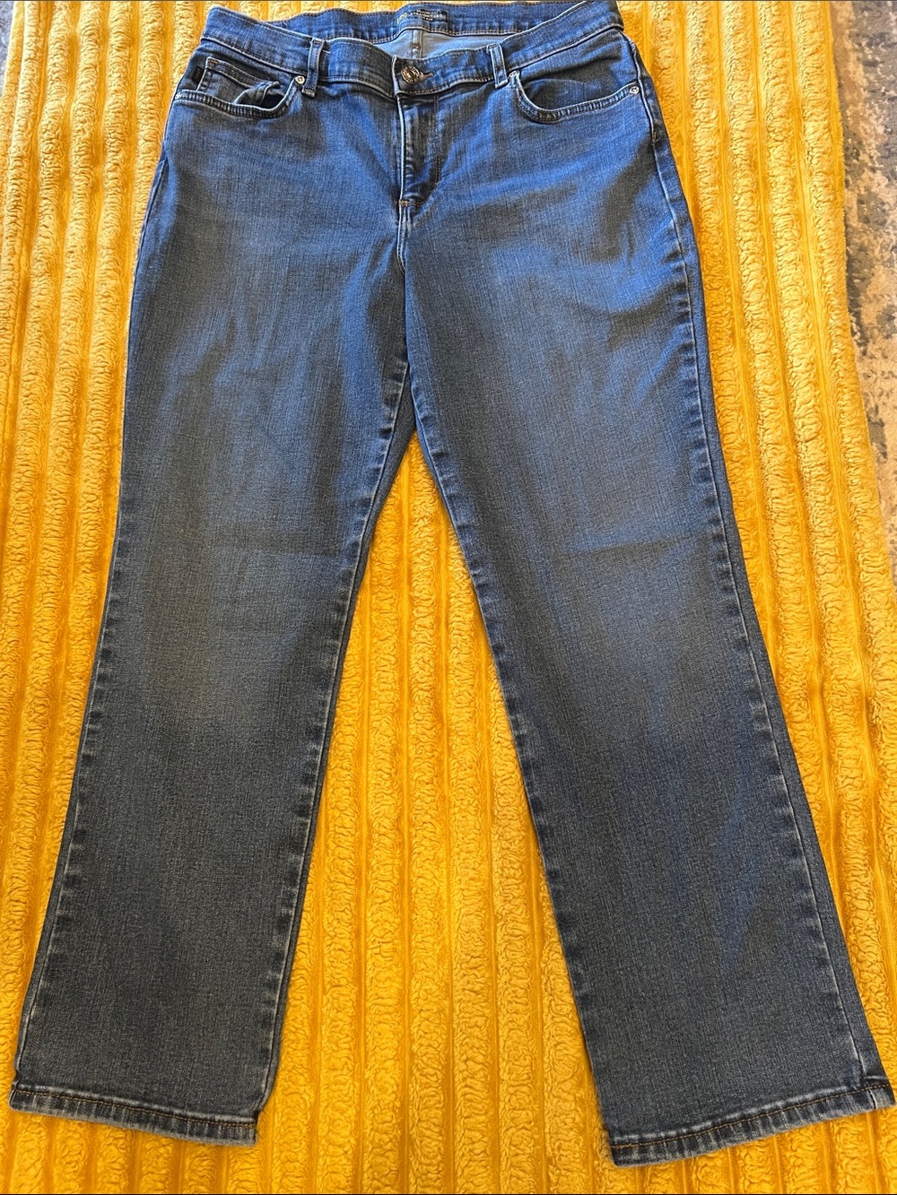Lee Petites Women's Straight-Leg Denim Mid Rise Relaxed Fit Jeans in Dark Blue